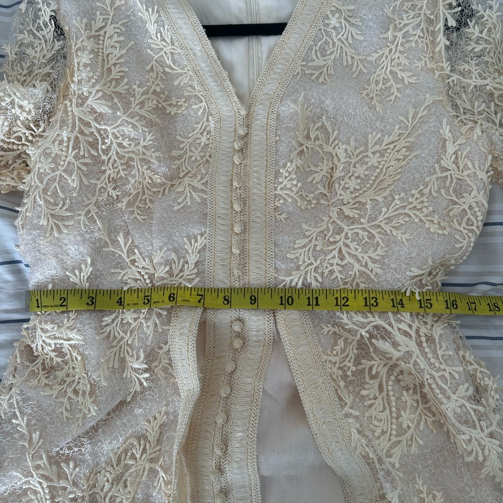 Caftan - Picture 12 of 16